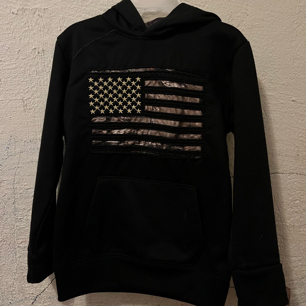 Boy sweater size 5
